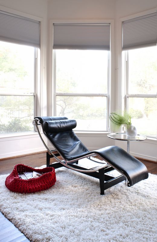 Azalea lounge chair