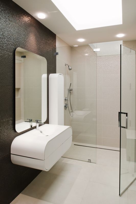 Plano residence shower room