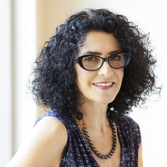 Robyn Menter Bio Photo