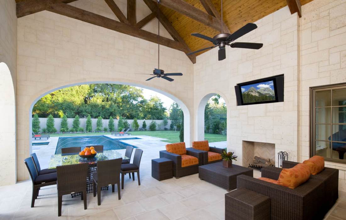 Waller outdoor seating area by pool