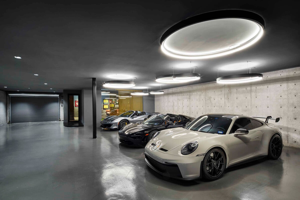 Garage with several cars